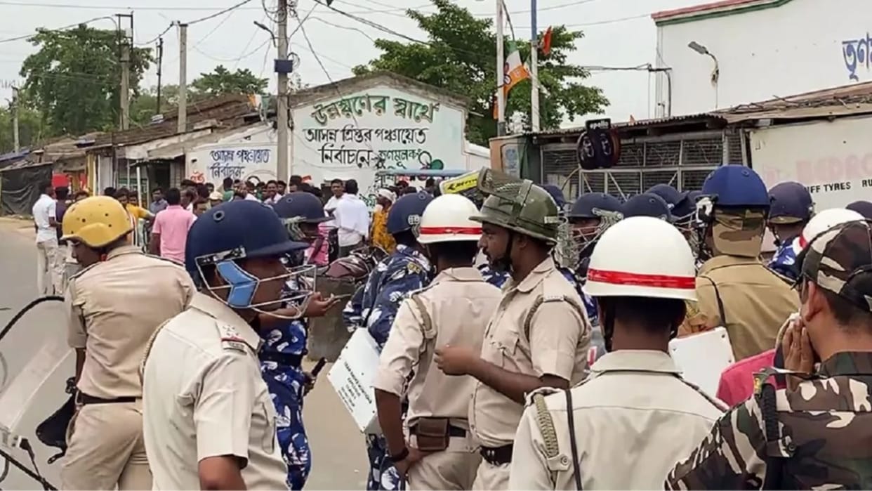 West Bengal Panchayat Poll Updates: Clash between BJP and TMC workers during  scrutiny of nomination papers
