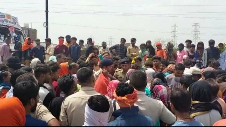 Bike Rider Brother And Sister Died Due To Truck Collision In Bhilai Amar Ujala Hindi News Live 1425