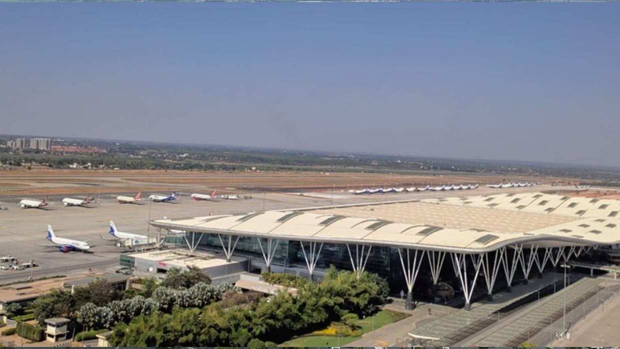 Bengaluru Airport Accident Today Bus Crashes Into Pole 10 Passengers Injured