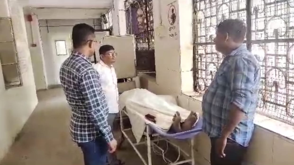 MP News: Death in moving bike in Barwani, young man died in seven seconds, video went viral on CCTV