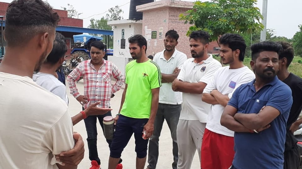 Hotel operator shot dead in Tohana