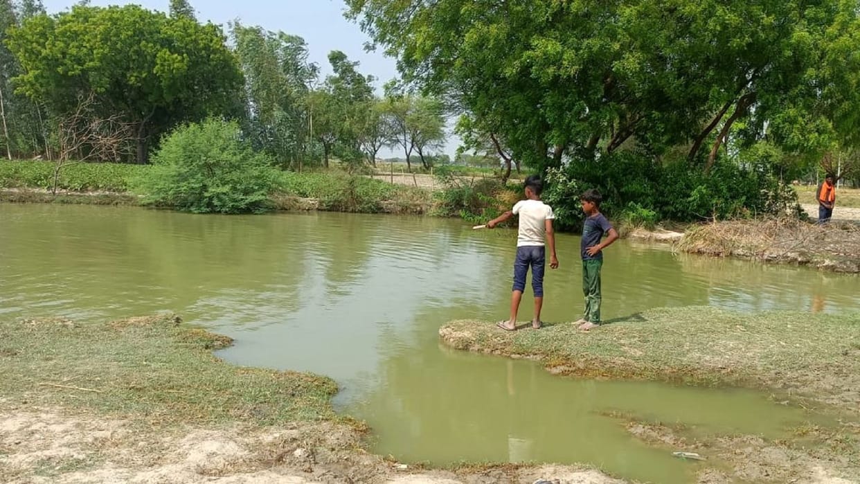 Twin sisters died due to drowning in a pit, accident happened while playing in front of the house