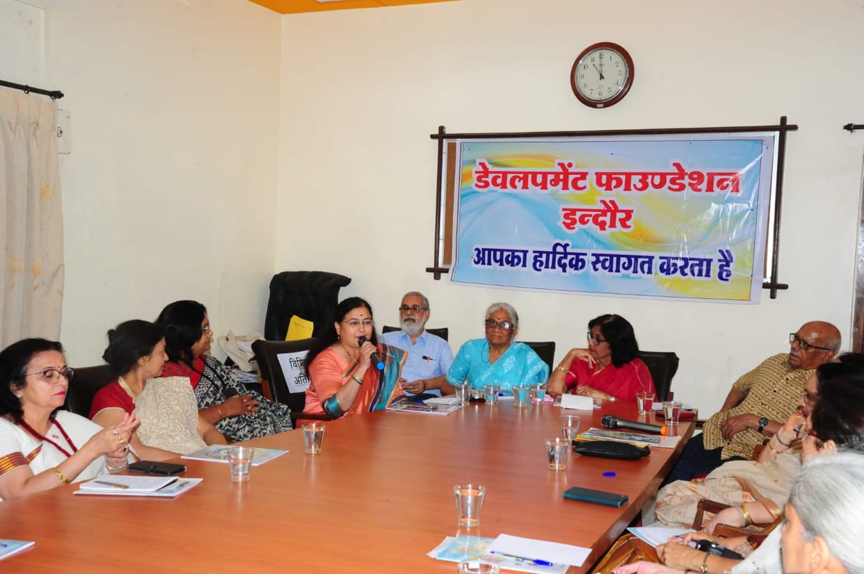 Discussion on women's reservation in Indore, intelligent women of the city told why it is necessary