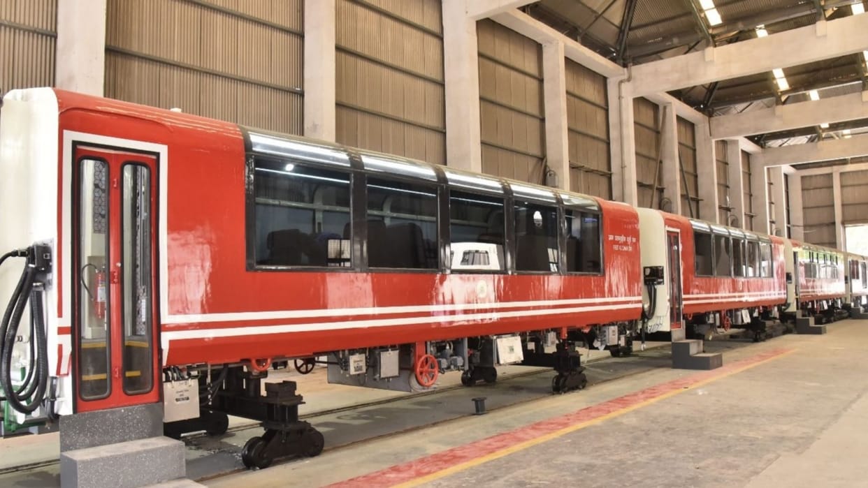 Panoramic Vistadome Train trial from Shimla to Shoghi