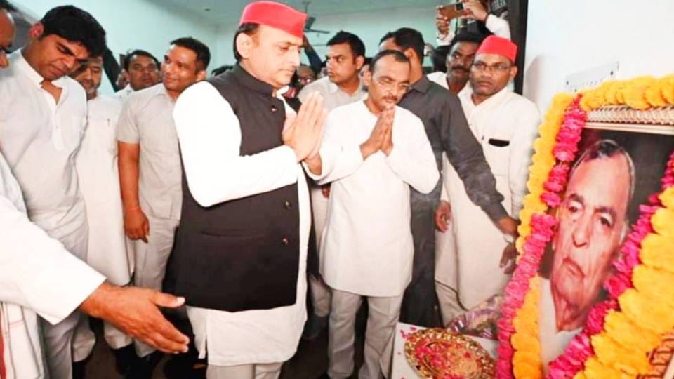 SP chief Akhilesh Yadav reached Firozabad said UP formed BJP government in country and UP will remove it
