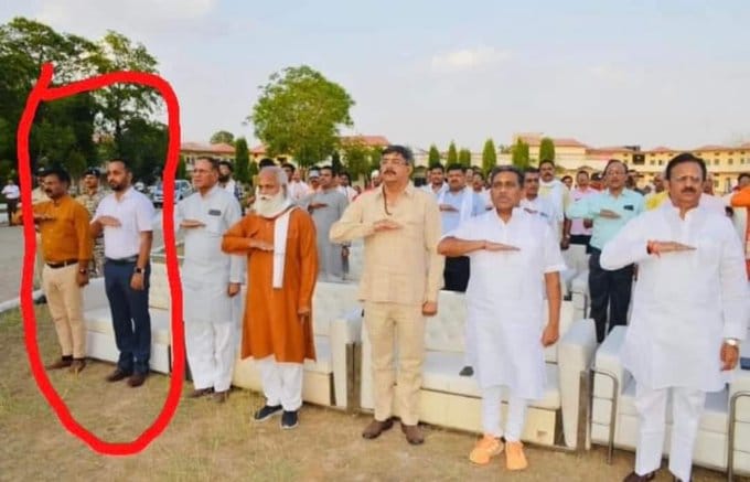 MP News: Controversy over the photo of Collector-Commissioner saluting the RSS flag, Diggy said to CS – there