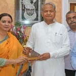 CM गहलोत ने अंगदान ध्वज का अनावरण किया