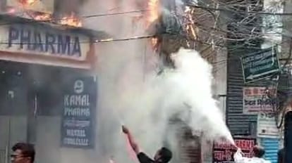 Temperature Patna : भीषण गर्मी के बीच राज्य की सबसे बड़ी दवा मंडी में आग, अफरातफरी Fire in GM Road Patna : medicine wholesale market inf fire bihar weather hot condition