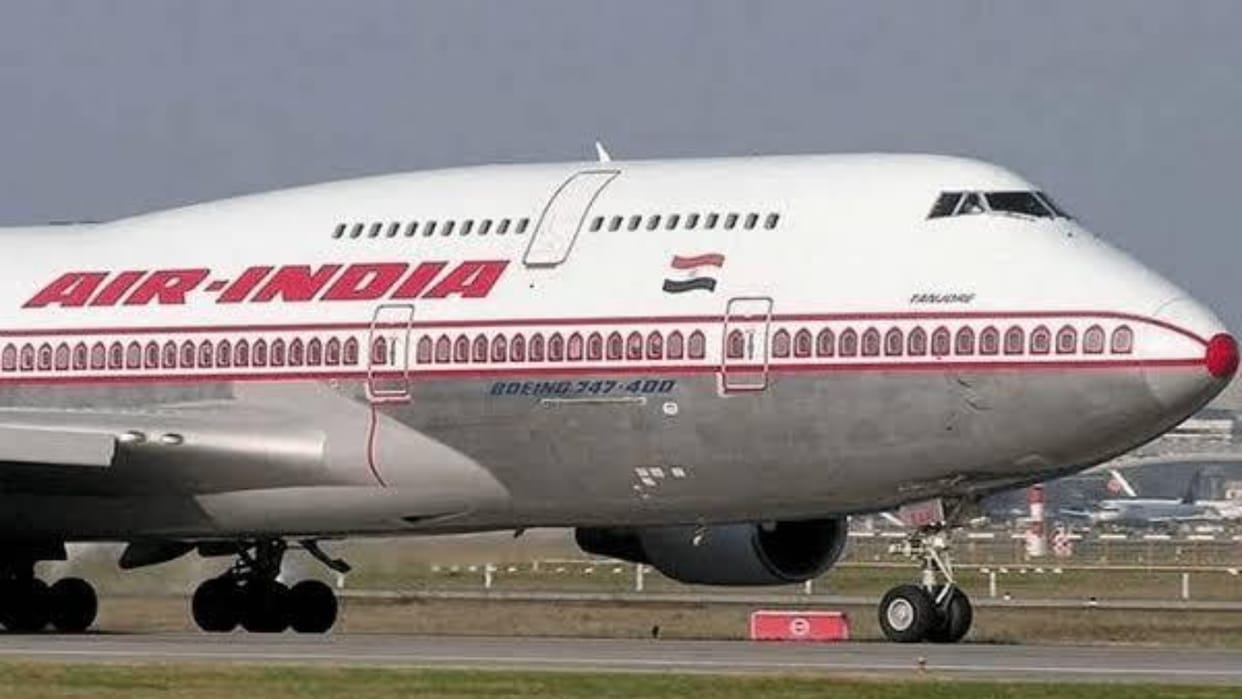 Kerala: Drunk man creates ruckus inside plane, police arrests him after cabin crew complains