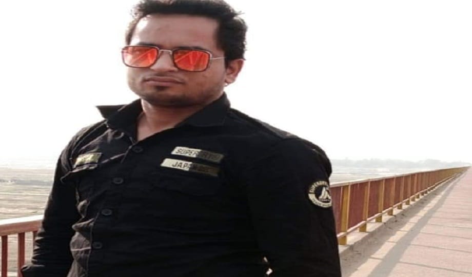 Inspector of Prayagraj Municipal Corporation died in a road accident, unknown vehicle ran over in Jhunsi late