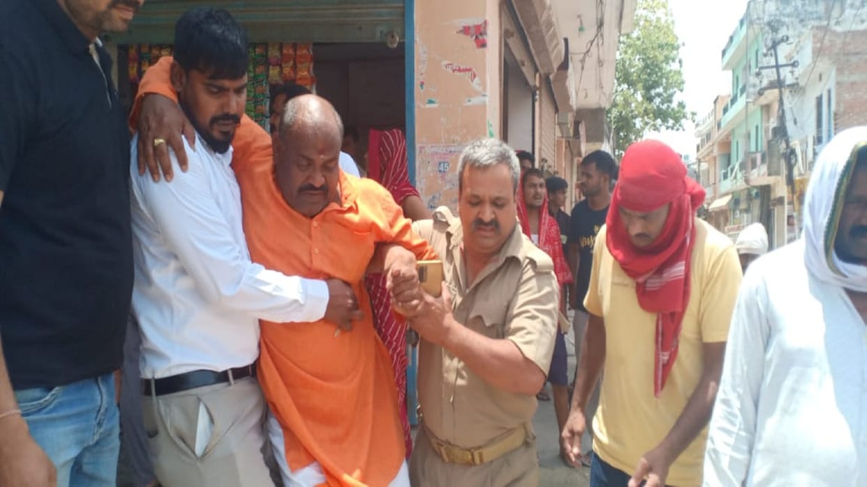 Property dealer was shot in a mutual dispute, the incident created a stir in broad daylight