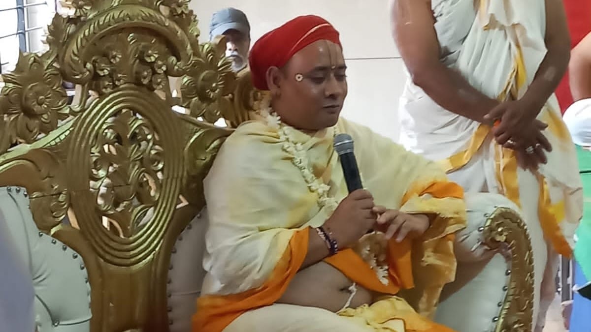 Maharashtra Brahmin Sabha organized small Rudrabhishek