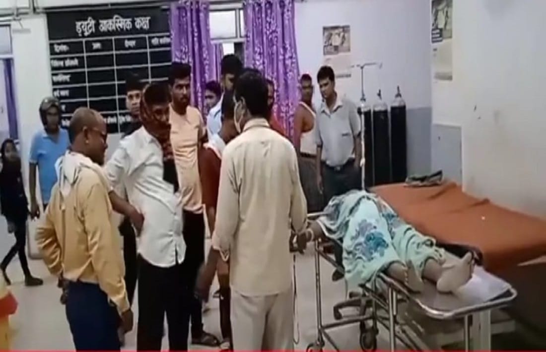 angry son attacked with iron rod in mau  mother died and father serious