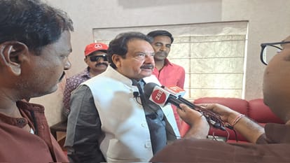 Union Minister SP Singh Baghel reached Umesh Pal's house, said - Police will catch the absconding accused soo