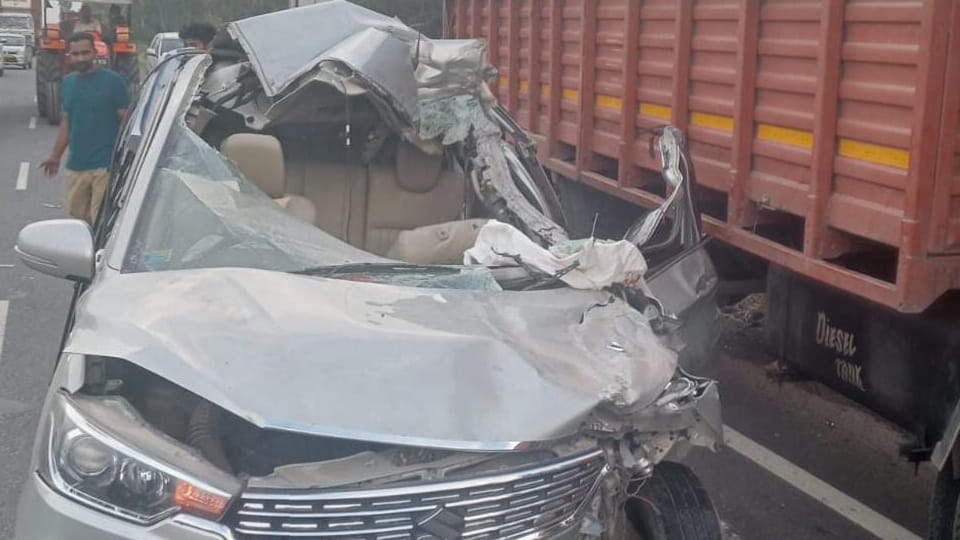 Five foreigners were injured in road accident in Fatehgarh Sahib