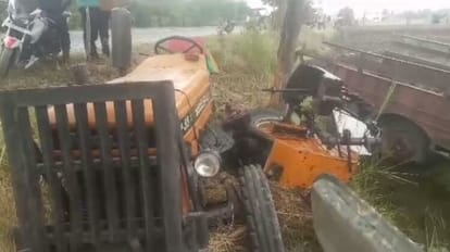 two people died due to dumper hit theTractor-trolley on highway in Bareilly