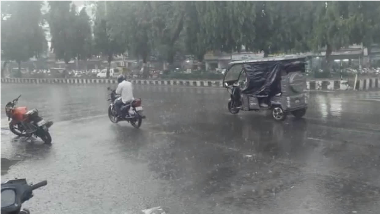 MP Weather Today: Pre-monsoon knocks with thunder and lightning in bhopal, heavy rain alert in Gwalior-Chambal