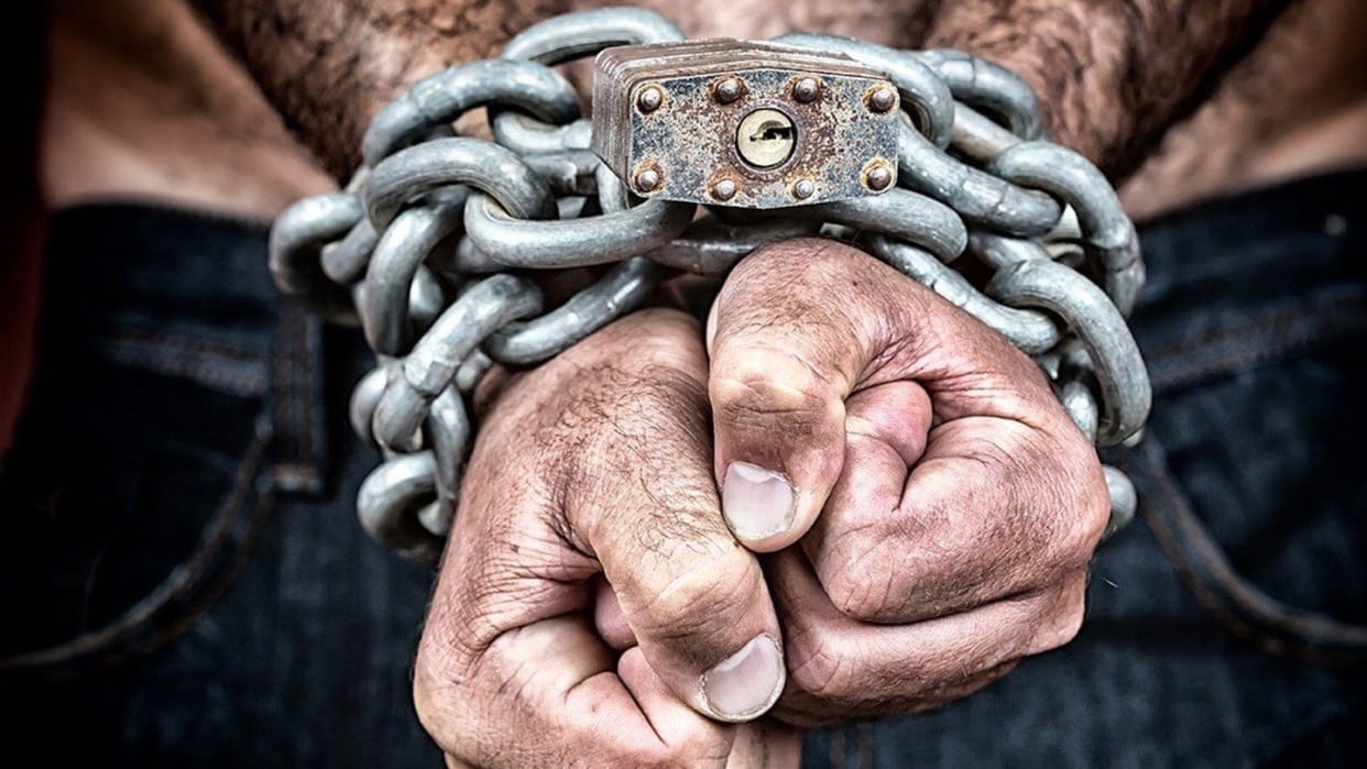 Inhumane behaviour of contractors in Maharashtra: 11 labourers tied with chains rescued in Osmanabad
