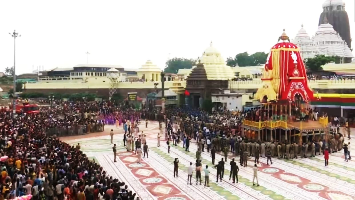 Chariots of gods vend way from Puris Jagganth temple to alternate temporary abode as million people watch