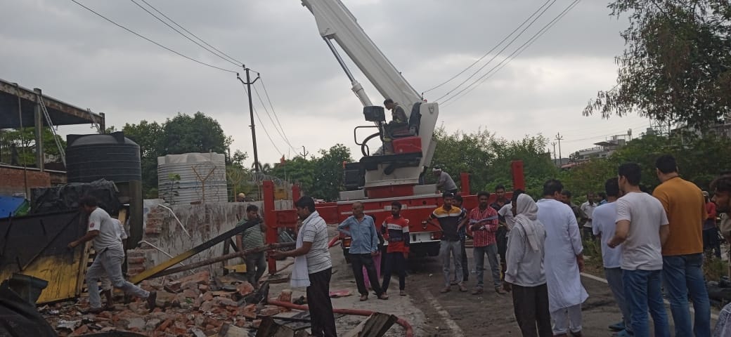 Fierce fire in leather factory in Unnao, 10 fire engines brought under control in five hours, loss of crores