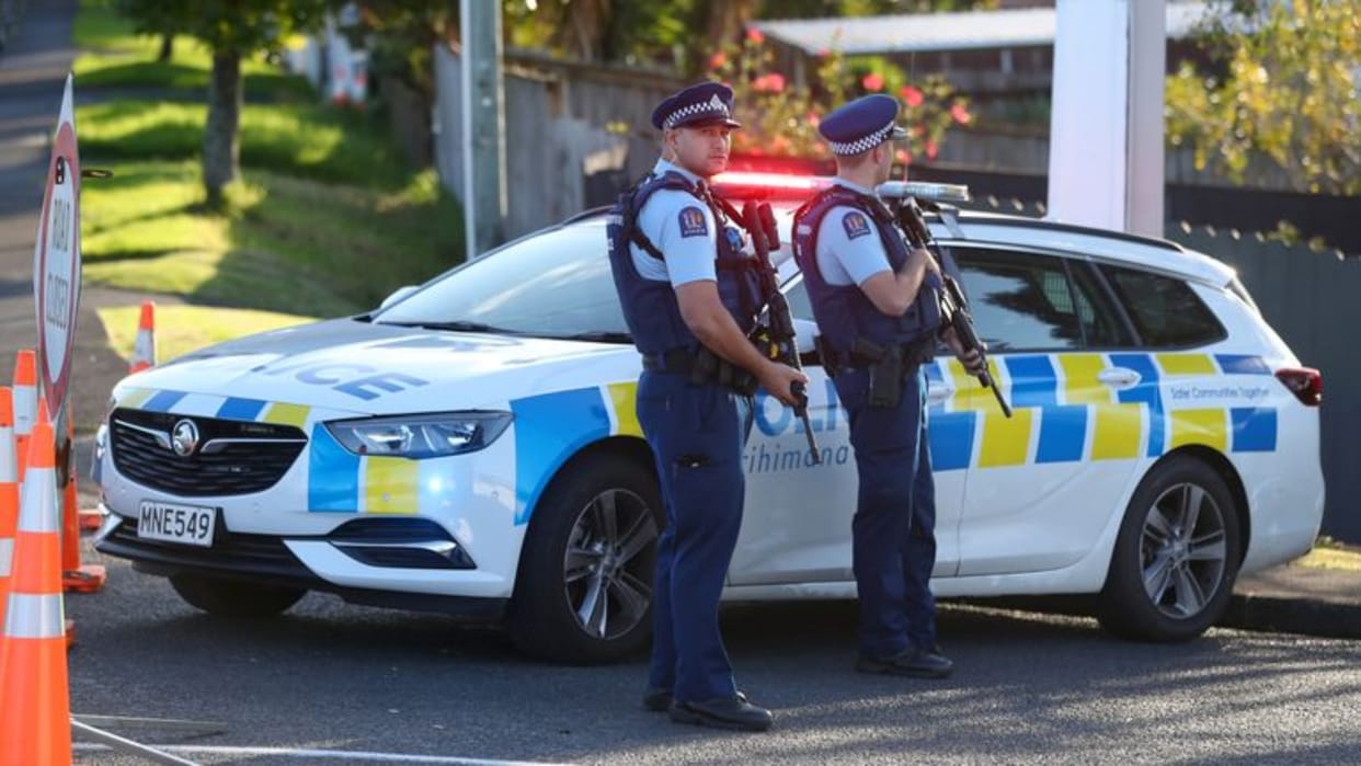 New Zealand: In New Zealand's three Chinese restaurants, customers were attacked with an axe, three injured