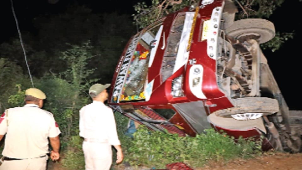 Jammu Kashmir: Bus going from Samba to Srinagar overturned in canal, 20 people injured