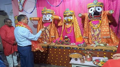 बिरासिनी मंदिर से निकाली गई भव्य जगन्नाथ की शोभायात्रा