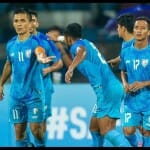 सुनील छेत्री और भारतीय टीम के अन्य खिलाड़ी