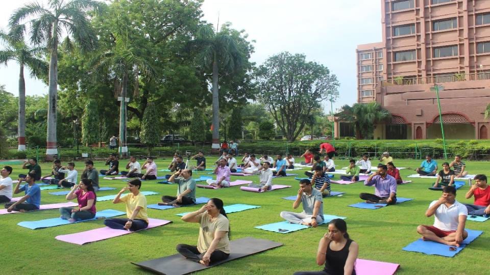Yoga camps were organized at various places in Agra on International Yoga Day