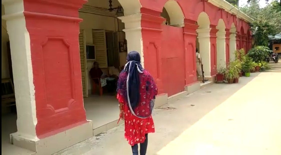 Bihar News: Storyteller wanted to get his wife engaged in prostitution in Ayodhya, ran away reached Bhagalpur