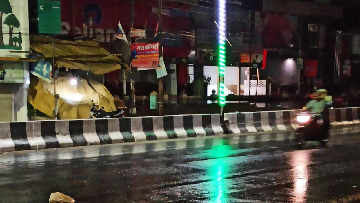 Gorakhpur Weather change after light rain people got relief from scorching heat