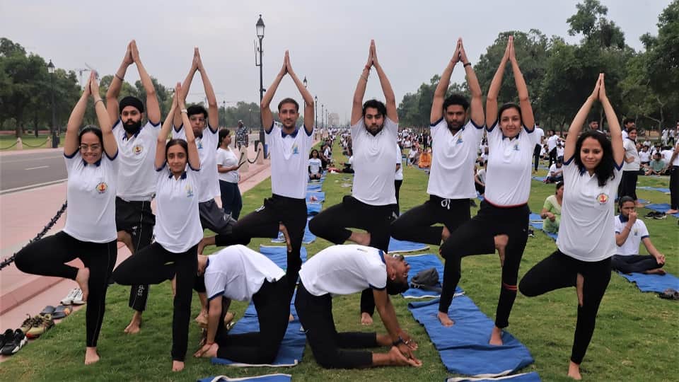 People celebrated International Yoga Day at Delhis India Gate