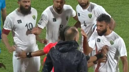 India vs Pakistan SAFF Championship 2023 Live Score: Football IND vs PAK Scorecard Updates