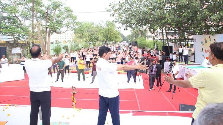 Indore Sports Update: Tennis Club Celebrates International Yoga Day