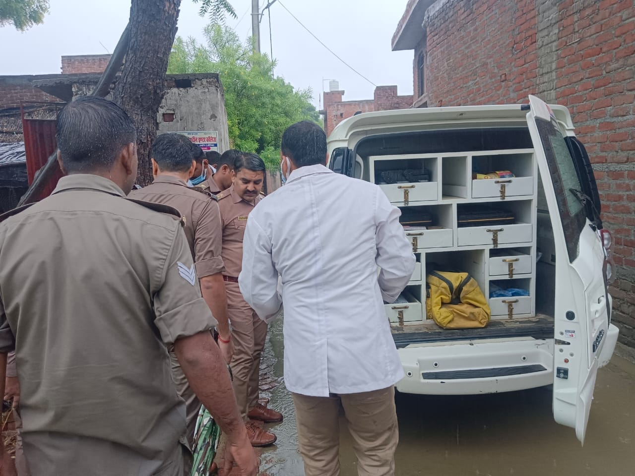 First the land was sold to get the son released from jail in etawah, then father himself cut son with an axe