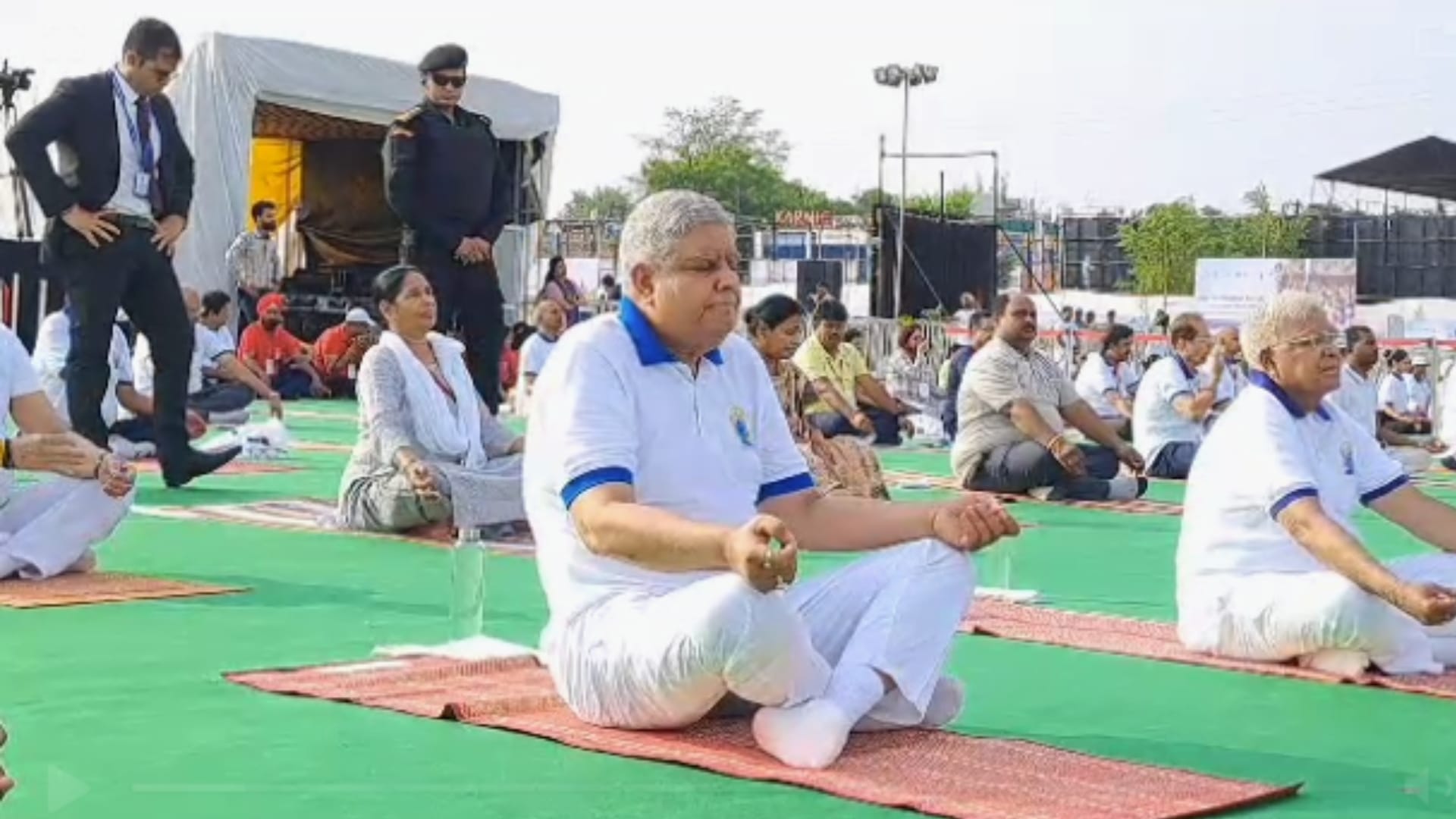Yoga Day 2023: Vice President, Governor and CM did yoga on the banks of Narmada in jabalpur,