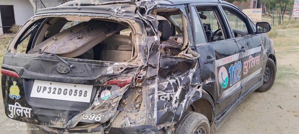Varanasi Accident: Truck rams into Dial 112 police van, three policemen injured, one in critical condition