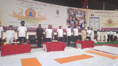 International Yoga Day 2023: Yoga from IB to LOC in Jammu Kashmir, everyone participated with enthusiasm