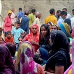 विलाप करते परिजन।