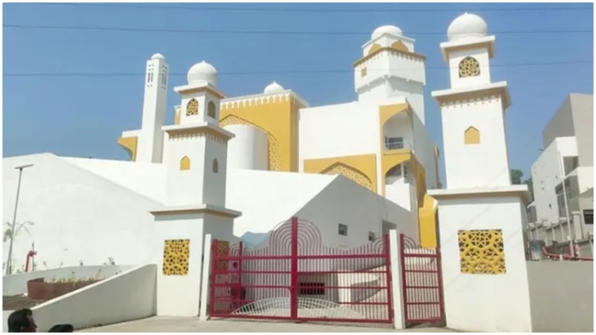 Aimim Leader Jaleel Wants Maharasthra Cm To Inaugurate Haj House In