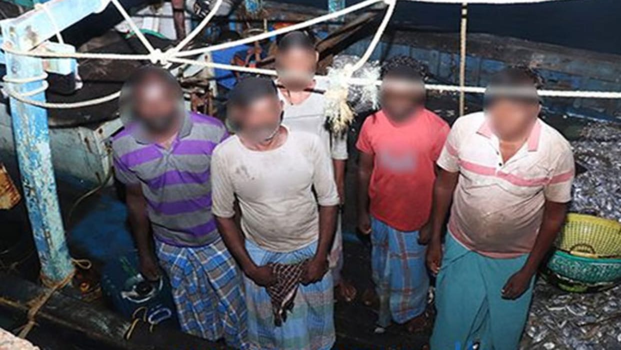22 fishermen arrested for poaching in Sri Lankas territorial waters: Sri Lanka Navy