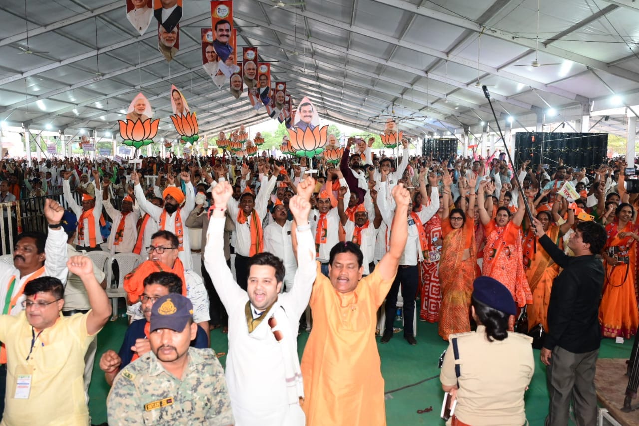 MP News: Public meeting in Balaghat, CM Shivraj said – Congress that cheats farmers cannot do development