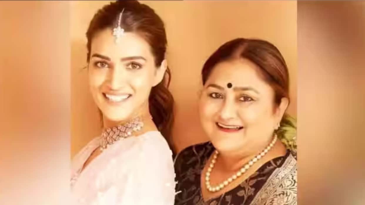 adipurush film controversy kriti sanon mother geeta sanon gave a befitting reply to trolles