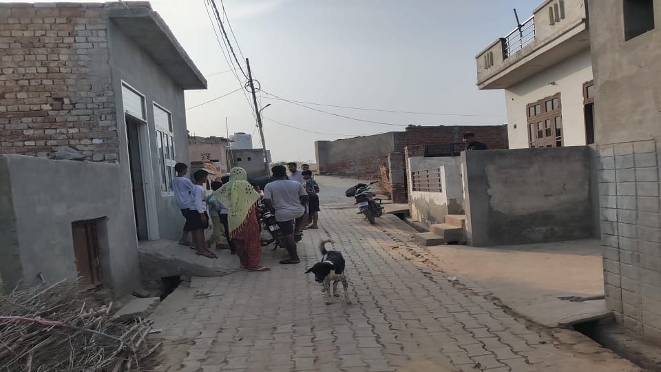 Notorious miscreants opened fire at his old friends house in Bhuna of Fatehabad