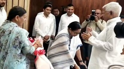 Opposition Party Meeting: Mamta Banerjee met Lalu Yadav; Talk of fighting together against BJP, Nitish Kumar