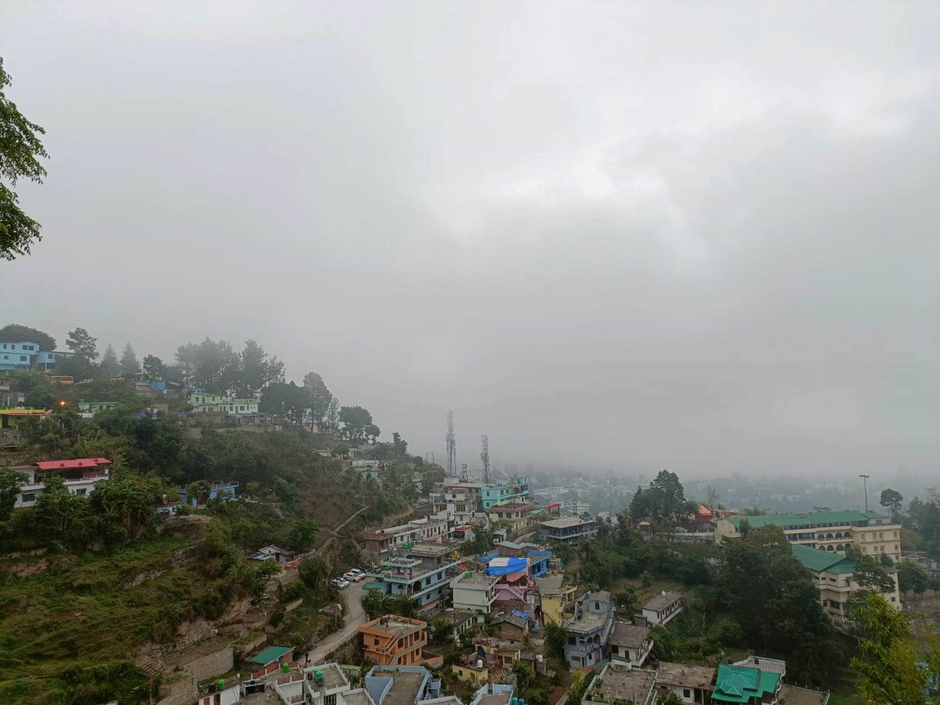 Uttarakhand Weather News Update Heavy rain across the state rescue teams deployed at 36 sensitive places