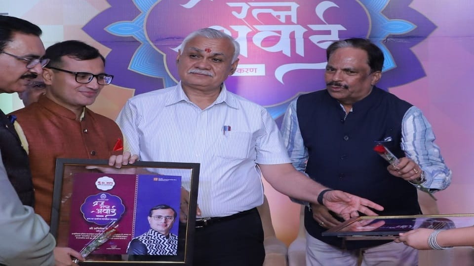 Abhishek Mehrotra received Brij Ratna vishisht Award 2023 in agra