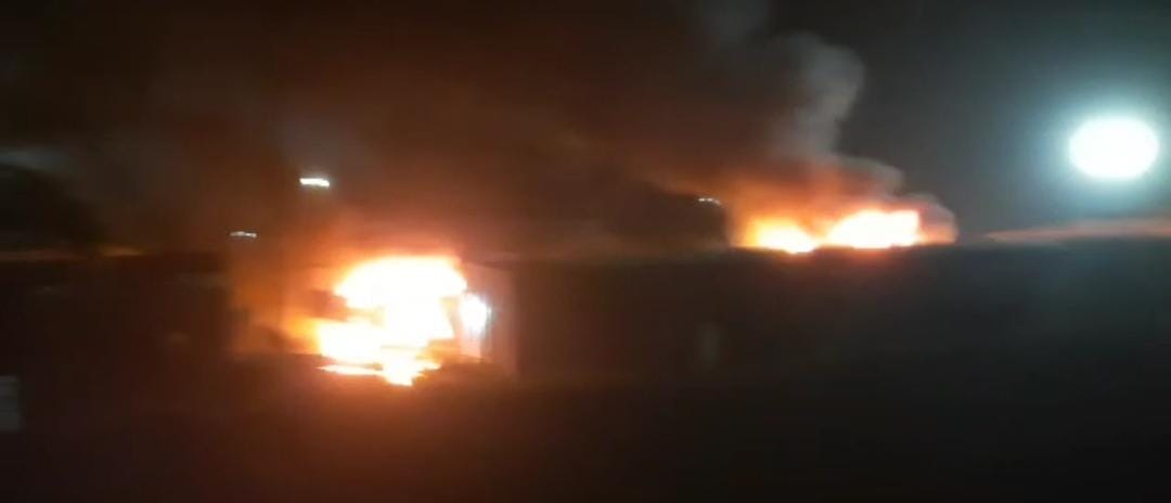 Bihar: Dumper trampled two in Muzaffarpur; Locals torched vehicles, police lathicharged