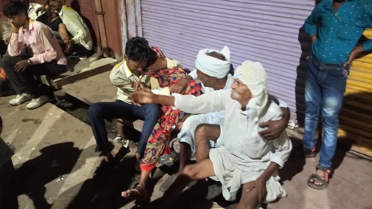 Rajasthan News: Vehicle crushed two friends returning home from marriage in Dholpur, both died on the spot