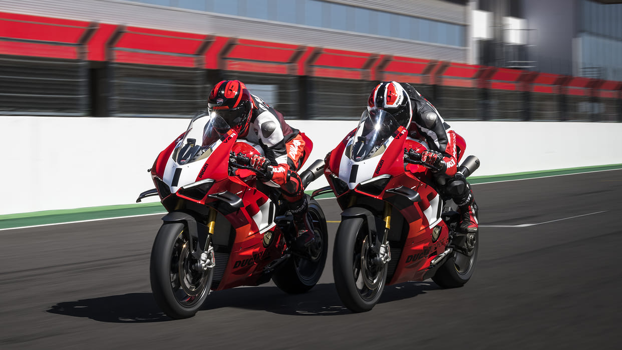 Ducati Panigale V4 R 2023 Ducati launches its most powerful motorcycle Panigale V4 R in India Know Price Specs